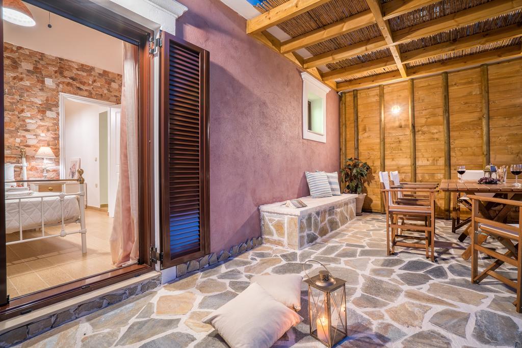 Ninemia Zakinthos * Ζάκυνθος Πόλη